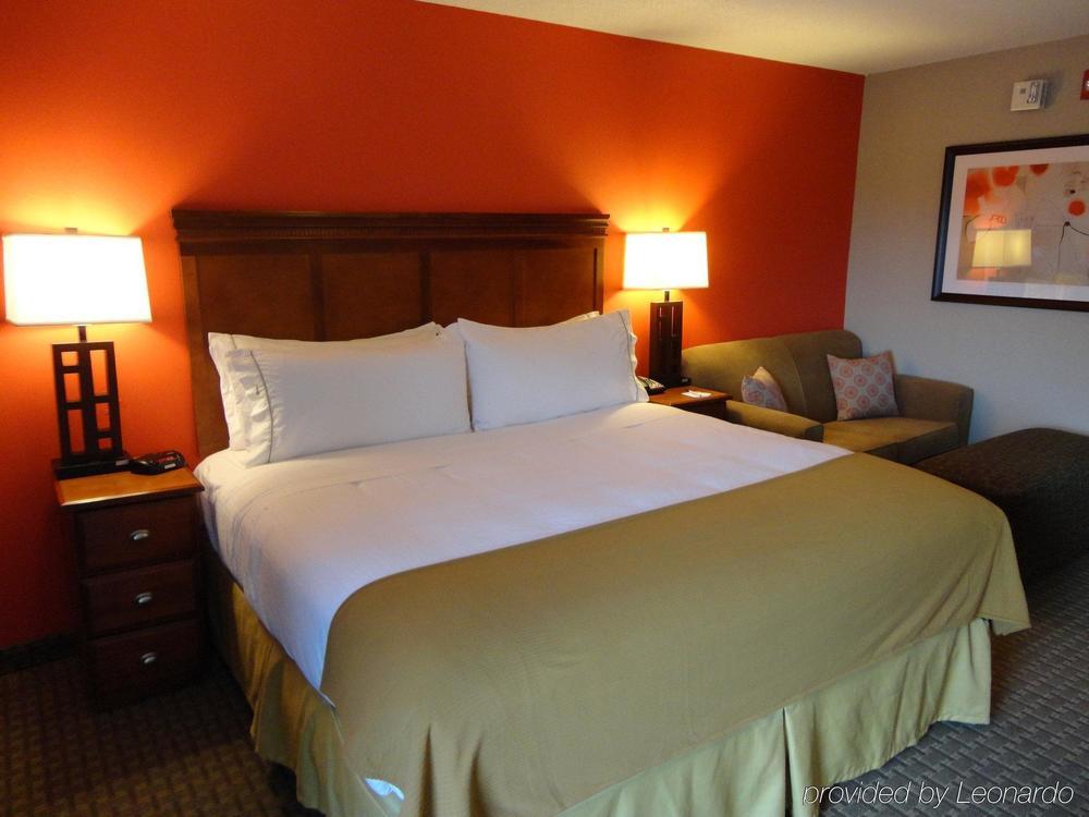 Holiday Inn Express Crestwood By Ihg Exterior foto
