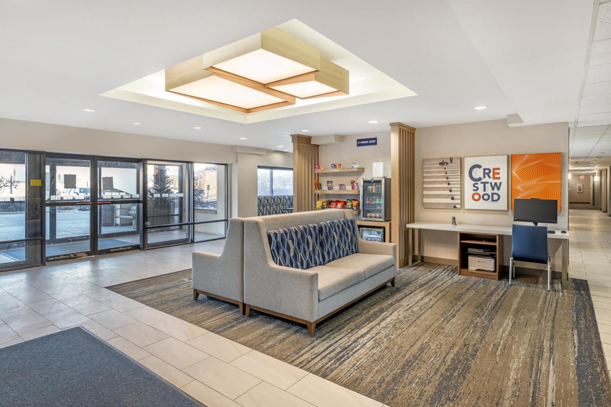 Holiday Inn Express Crestwood By Ihg Exterior foto